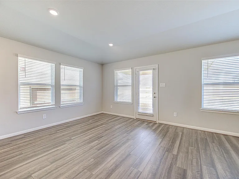 21514 Pachino Ln — Photo 21