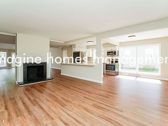 5th image of 2835 11th St