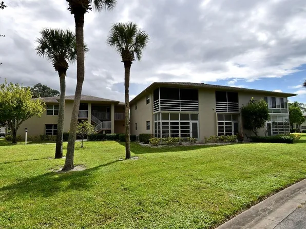 26 Lake Vista Trail Apt 104, Port St Lucie, FL 34952