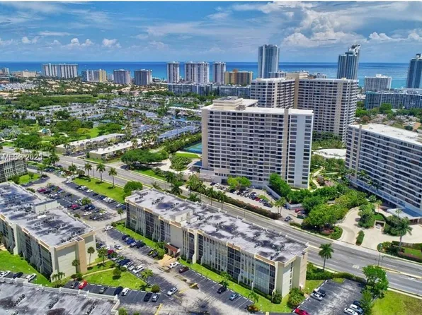 501 Three Islands Blvd APT 303, Hallandale, FL 33009