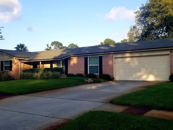 3382 Bowers Ln, Jacksonville, FL 32257