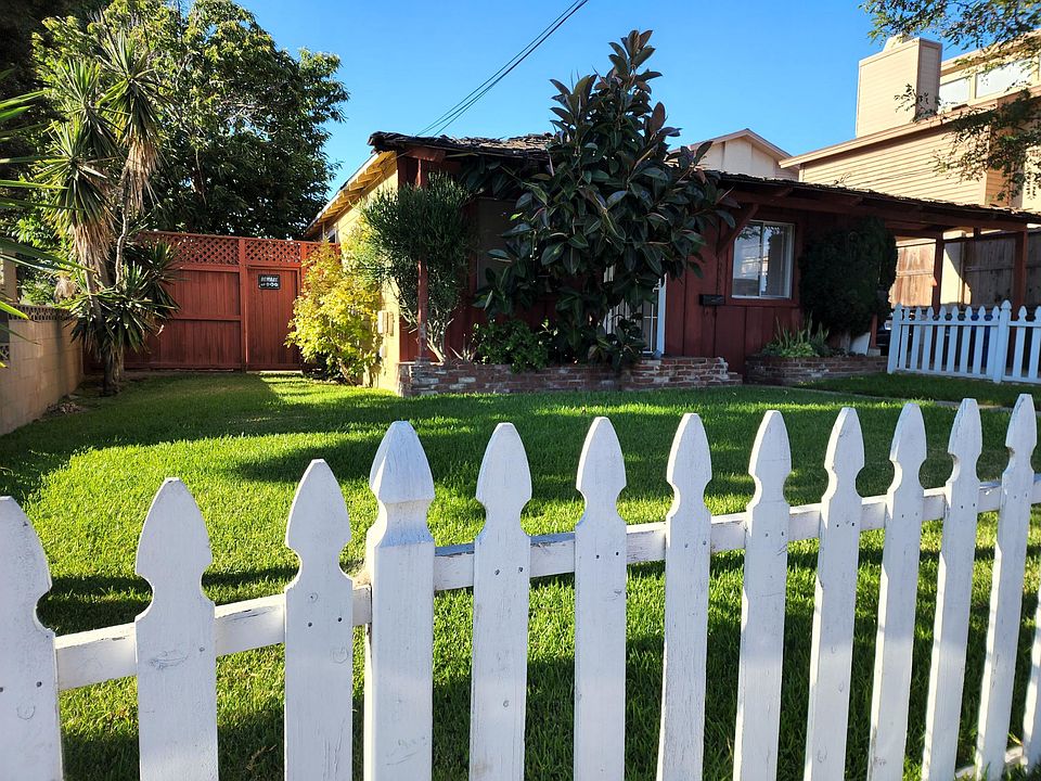 2nd image of 2705A Vanderbilt Ln