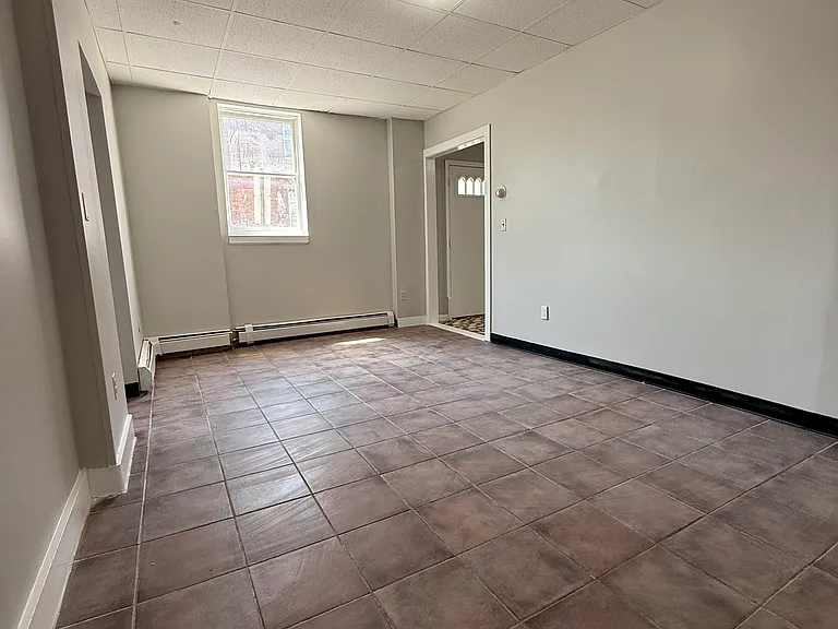 75-79 Lodi St #79A — Photo 9