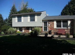 200 Hearthstone Rd, Chittenango, NY 13037