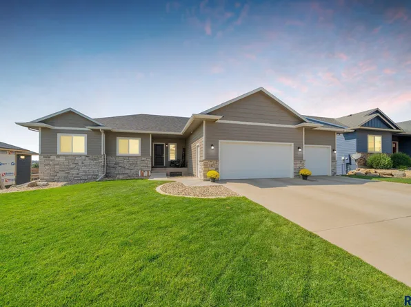 317 N Red Spruce St, Street Sioux Falls, SD 57110