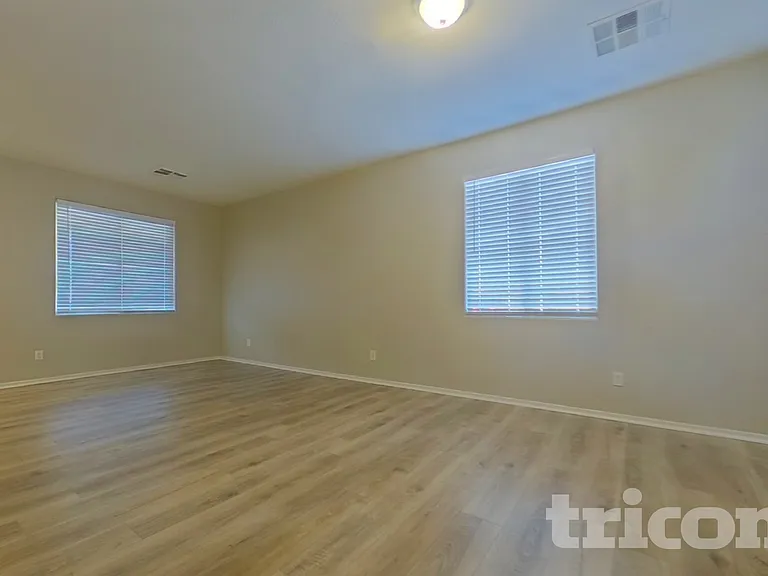 7022 W Carson Rd — Photo 4
