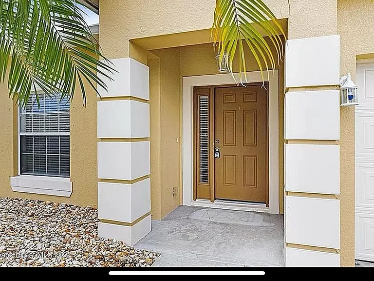6047 Indigo Crossing Dr — Photo 2