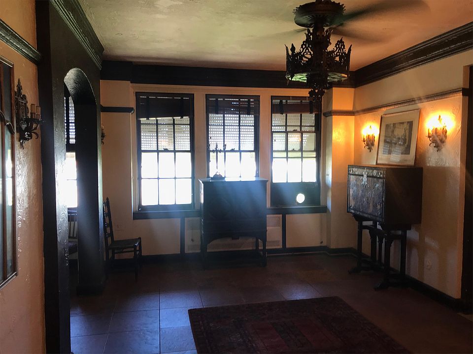 1st image of 1415 Calder St APT 32