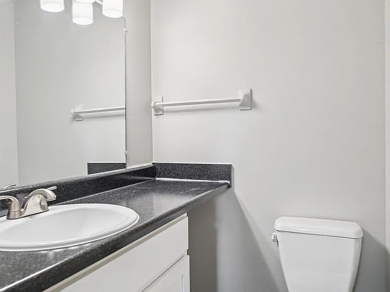 Willow Apartments — Photo 44