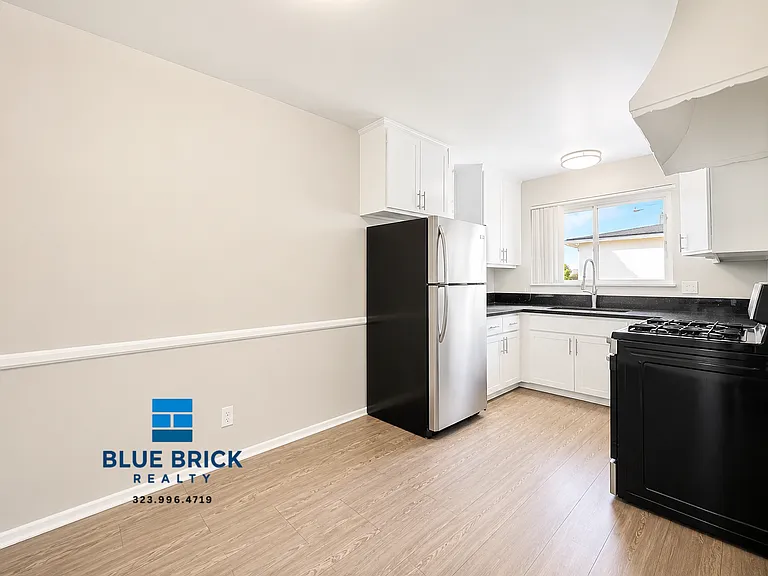 5315 Whitsett Ave #6 — Photo 2