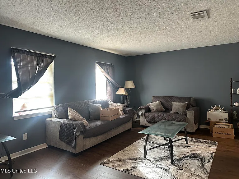 1156 Garden Park Dr — Photo 7