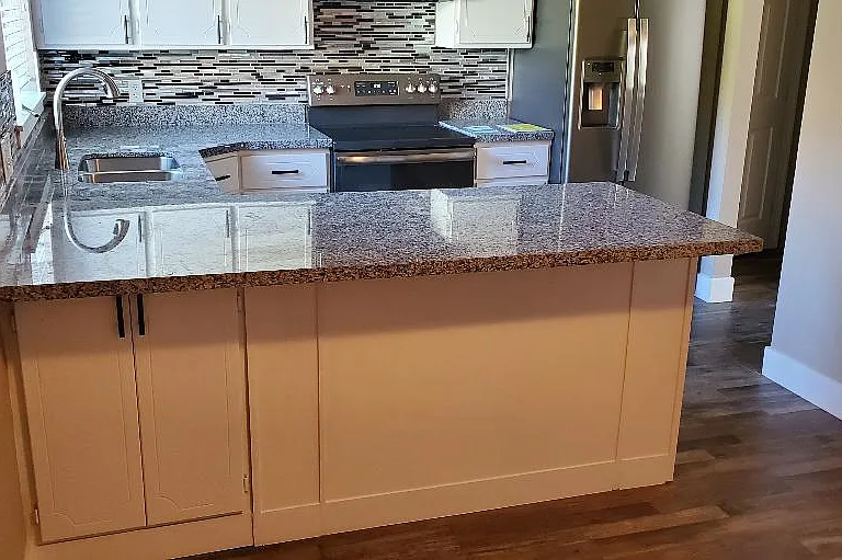1272 Mountain Rd — Photo 1