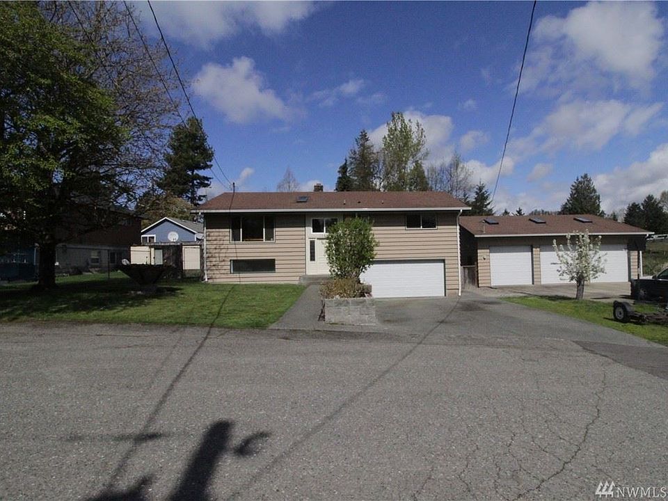 1st image of 16846 Des Moines Memorial Dr S