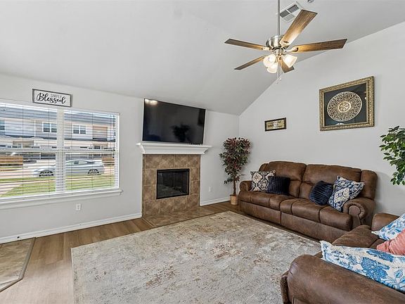 5th image of 2629 Cedar Tree Rd APT F