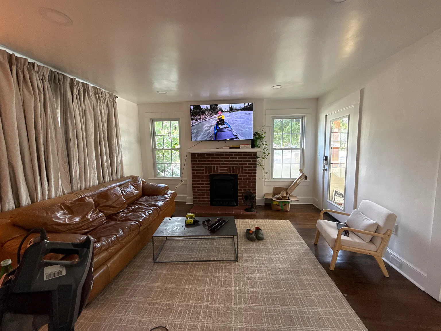 2 bed, 1160 sqft, $2,000 — Photo 3