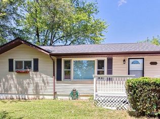 2636 N Pine St, Waukegan, IL