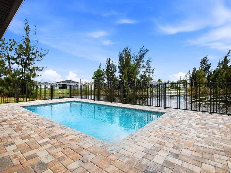 3518 NE 21st Pl — Photo 31