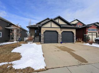 146 S Sutherland Close, Red Deer, AB T4R0L5