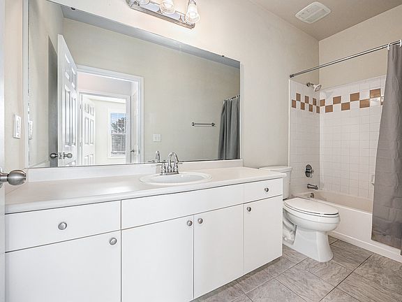 3rd image of 130 River Landing Dr Unit 8210