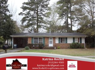 690 Stoneykirk Dr, Fayetteville, NC 28314