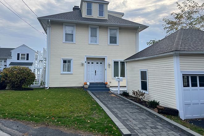 1st image of 66 Gaspee Point Dr