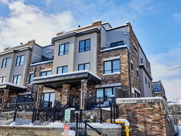 70 Baynes Way #8, Bradford West Gwillimbury, ON L3Z 4M3