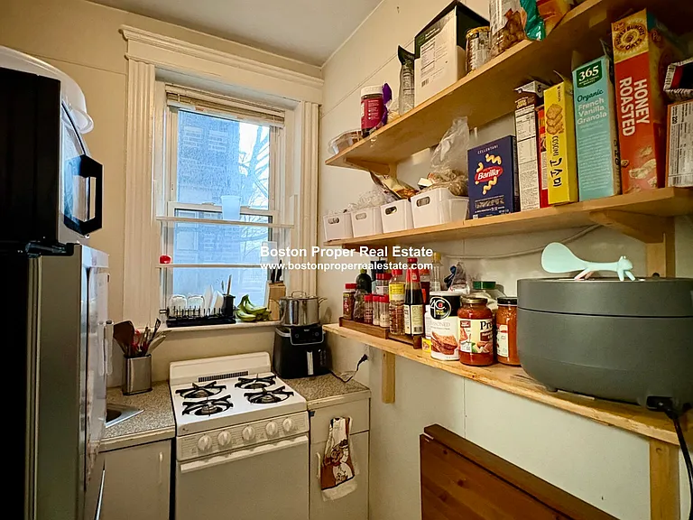 211 Park Dr #5 — Photo 7