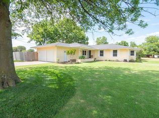 1526 S Johnson St, Enid, OK 73703