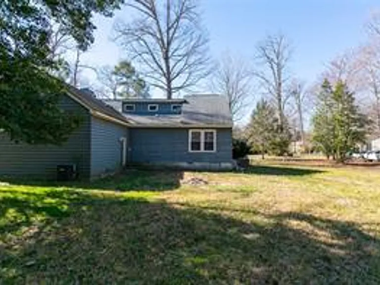 2911 Richard Pace S — Photo 46