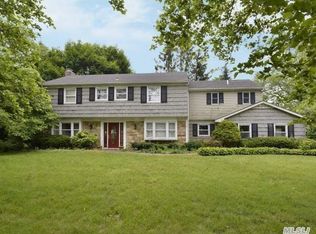 2 Midfield St, Stony Brook, NY 11790