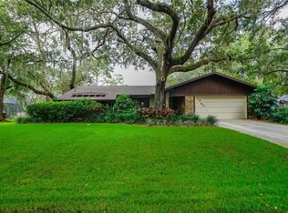 1040 Sherwood Forest Dr, Sarasota, FL 34232