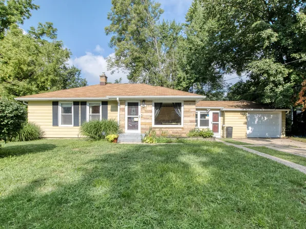 3151 Kendalwood Ct NE, Grand Rapids, MI 49505