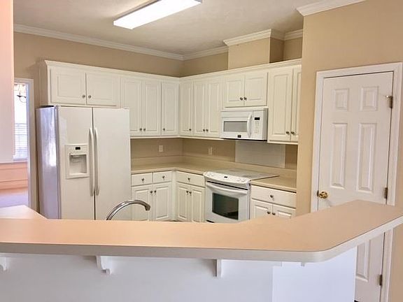 5th image of 140 Weyanoke Ct