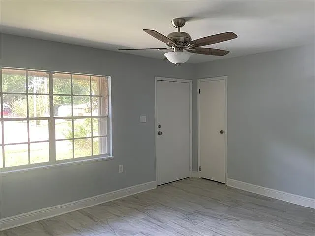 3 bed, 1.5 bath, 936 sqft, $1,650 — Photo 3