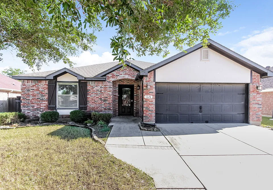1628 Emily Ln
