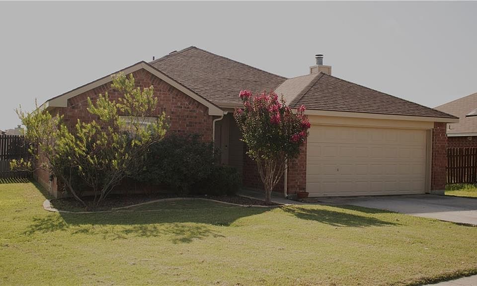 1st image of 1404 Morin Dr
