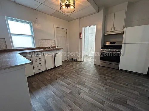 802-806 W Cedar St #804 Photo 1