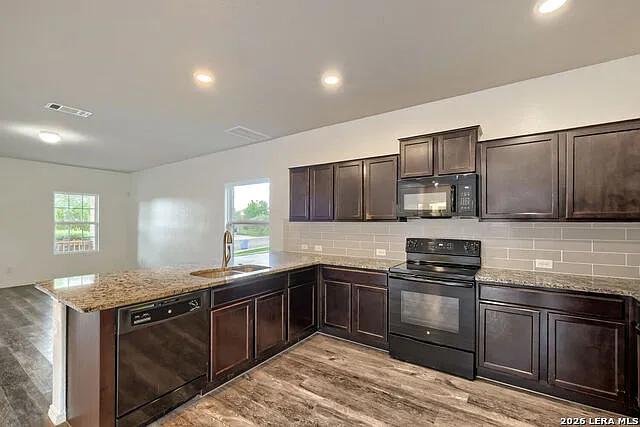 1818 Strawberry Fld — Photo 5