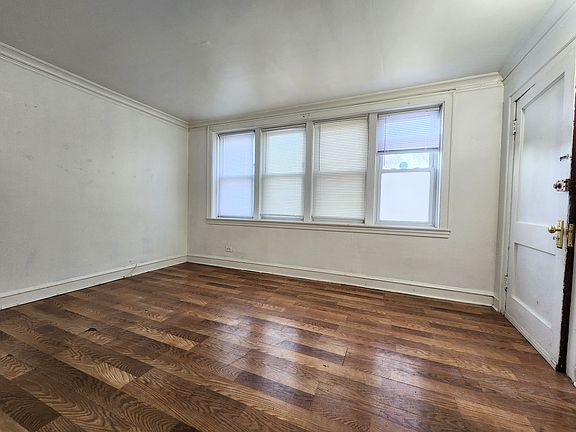 3rd image of 2911 W 42nd St Floor 1