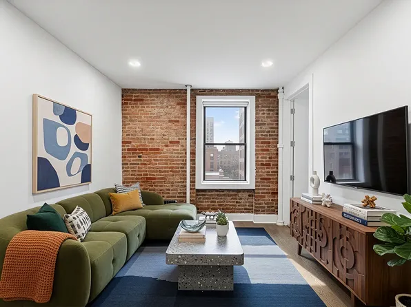 580 Saint Nicholas's Avenue image 1 of 4