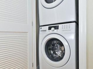 417 18th St NE APT 101, Washington, DC 20002