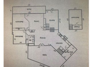 11919 N Robinhood Ln, Kansas City, MO 64154