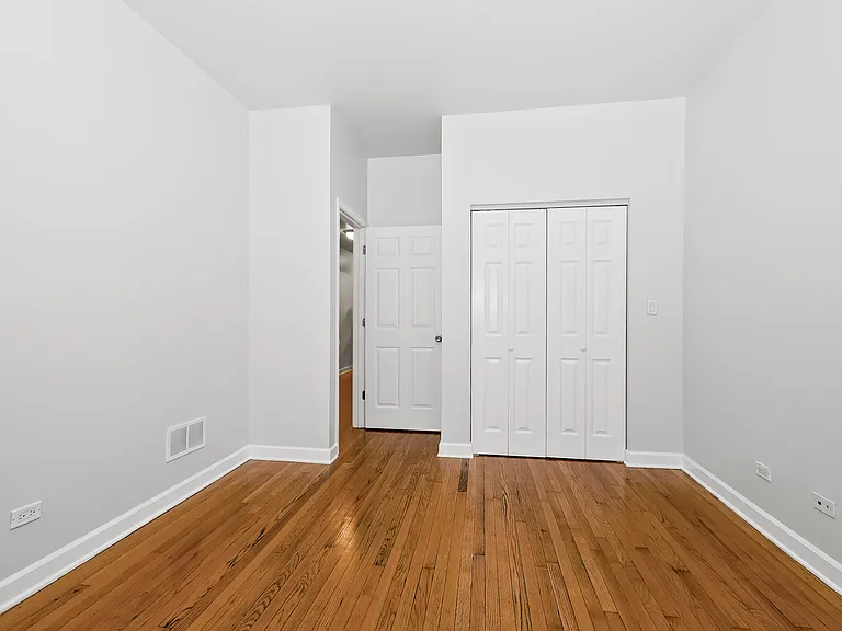3700-3706 W Cermak Rd — Photo 23