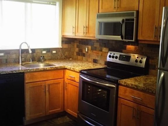 3rd image of 8061 Greenridge Dr