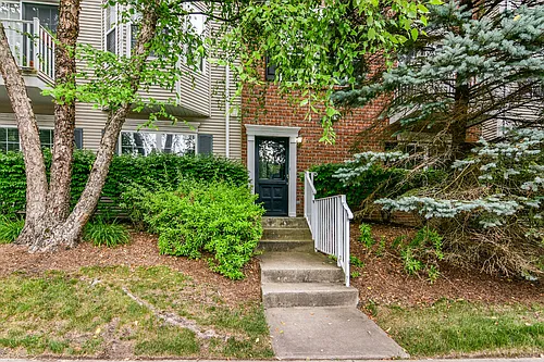 2055 Charles Ct Photo 1