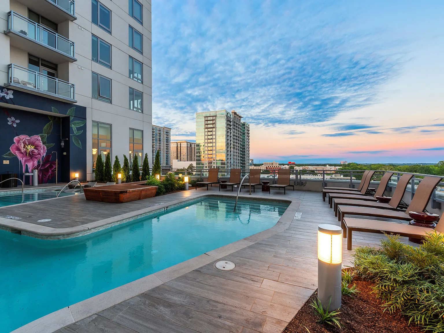 Cortland at Buckhead Village — Photo 2