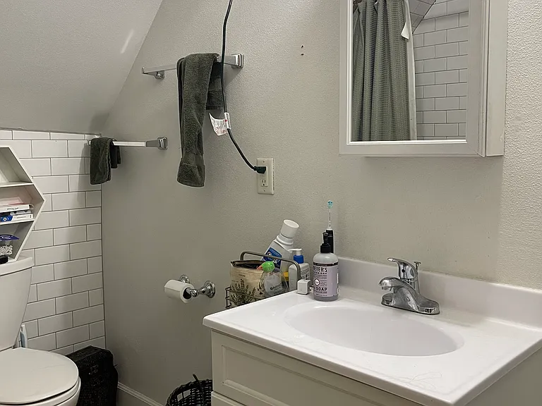 1148 Jenifer St #2 — Photo 18