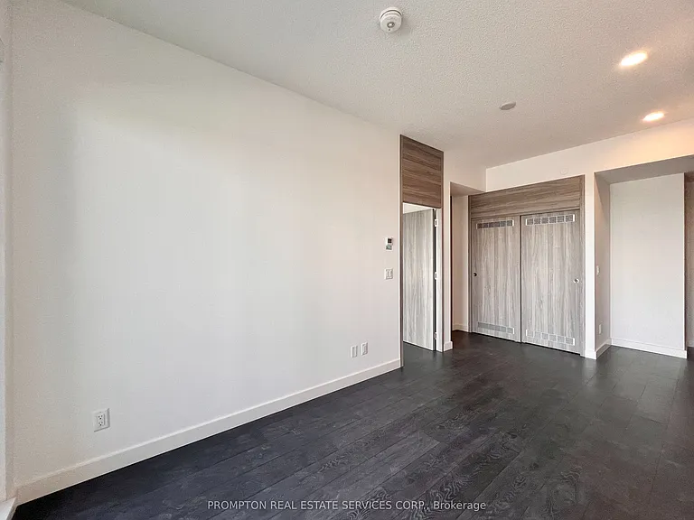 18 Esther Shiner Blvd #346 — Photo 7