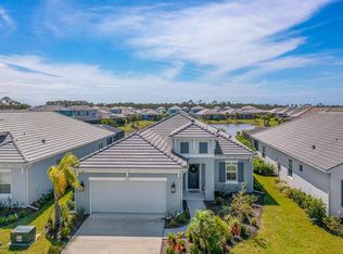 10176 Canaveral Cir, Sarasota, FL 34241