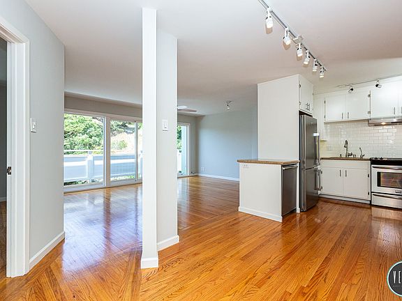 4th image of 32 Flint St APT 3
